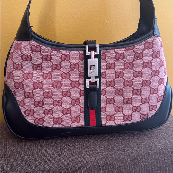 Vintage Gucci Pink and Black Shoulder Bag - Picture 2 of 12